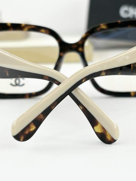 Picture of Chanel Sunglasses _SKUfw79721532fw